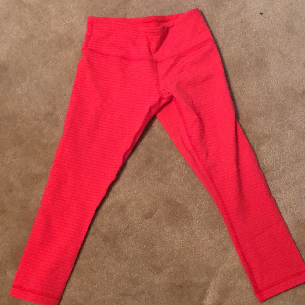 Red Lululemon crops size 4